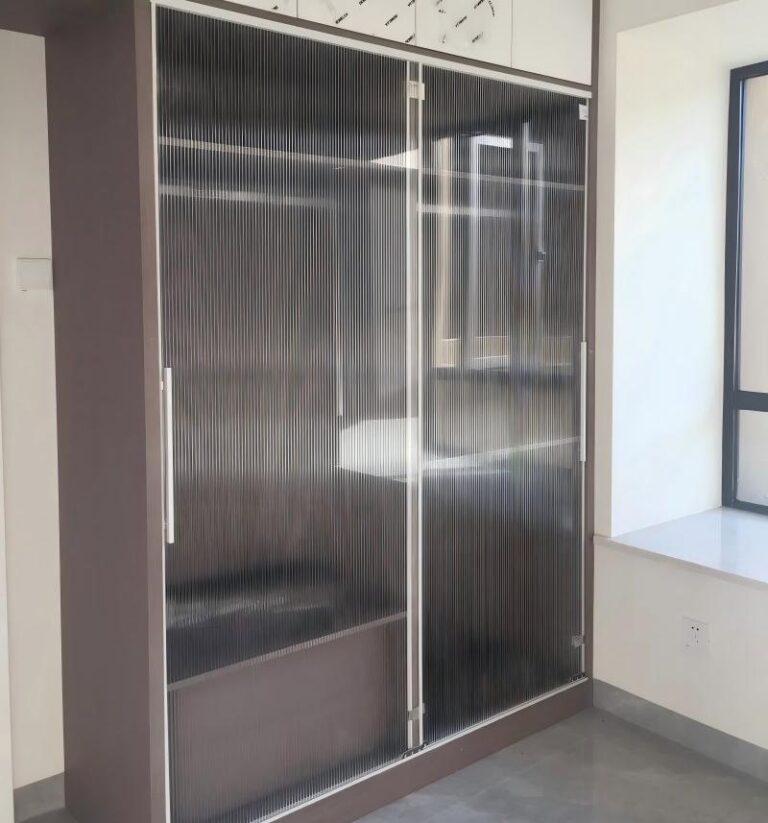 Acrilic conduce protecția mediului acasă moderne